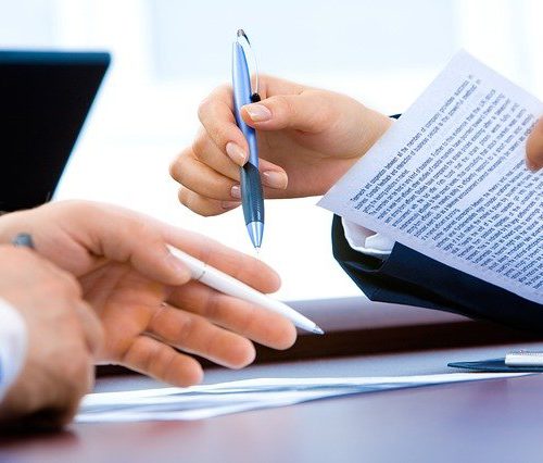 Umowa B2B – co to jest? Na czym polega zatrudnienie B2B?